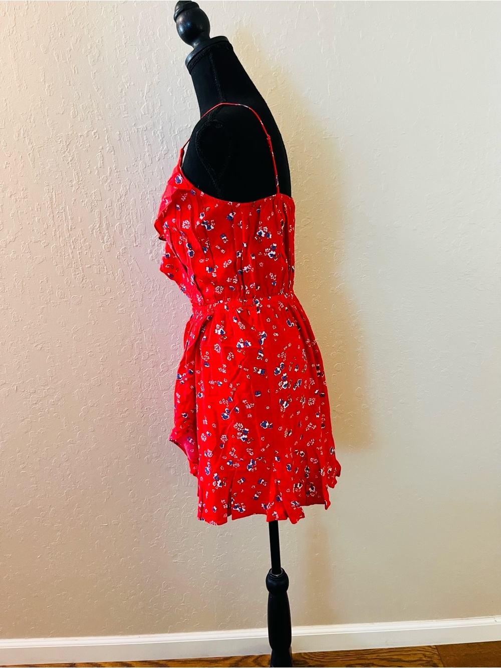 Express Red Floral Ruffle Mini Dress - Picture 4 of 9